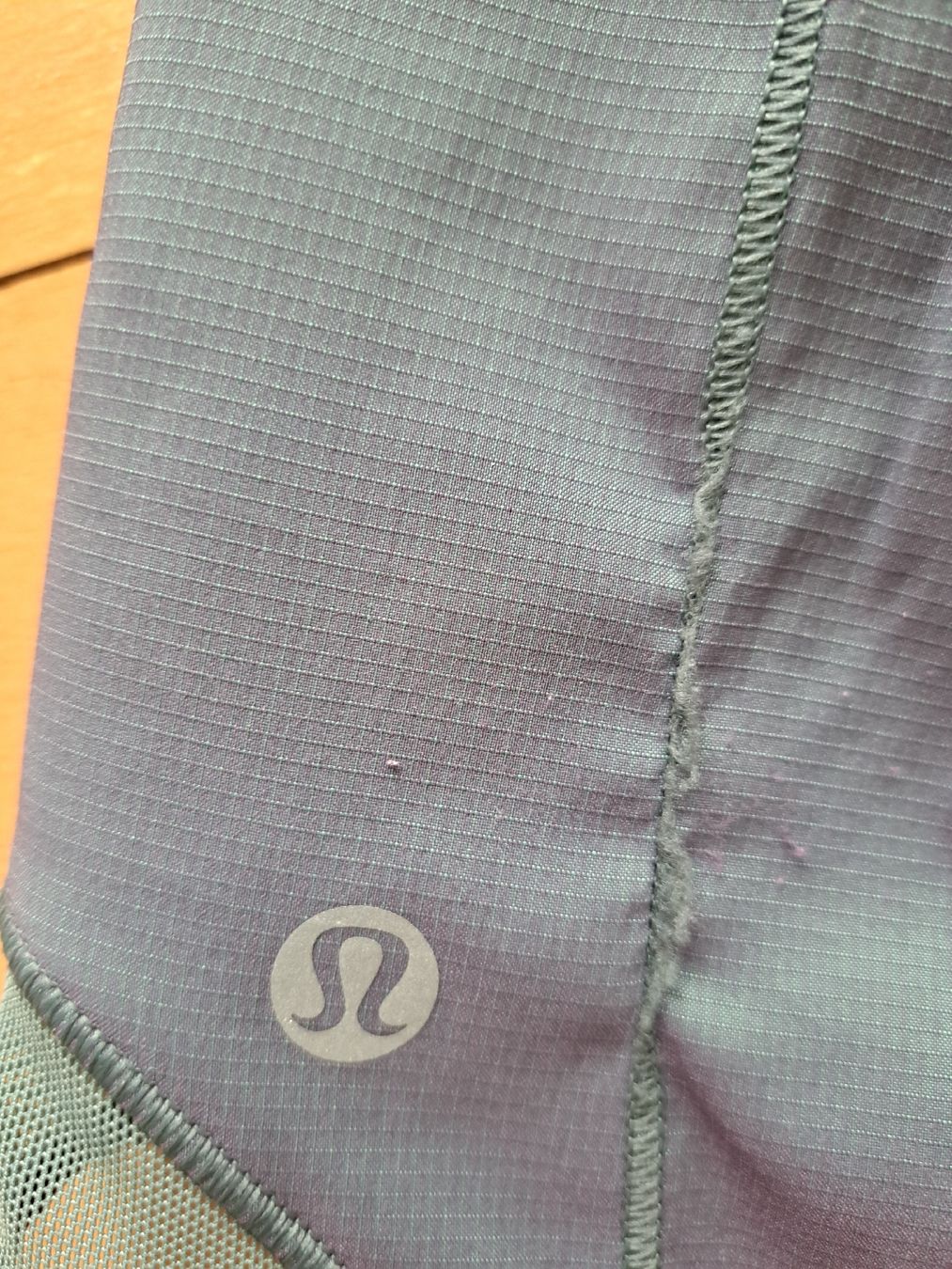 Lululemon Pantaloni: Lululemon Shorts  – Usato da Thalwil venduto da sternenstaub369 2