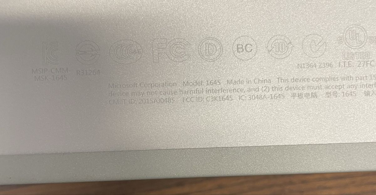 Microsoft Tablettes PC: Microsoft Surface pro 4 128GB SSD Bootloop Batterie defekt – Défectueux à Näfels par NOXION 1