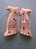 Sportliche Nussbaum  Griffschalen Sig Sauer P226 