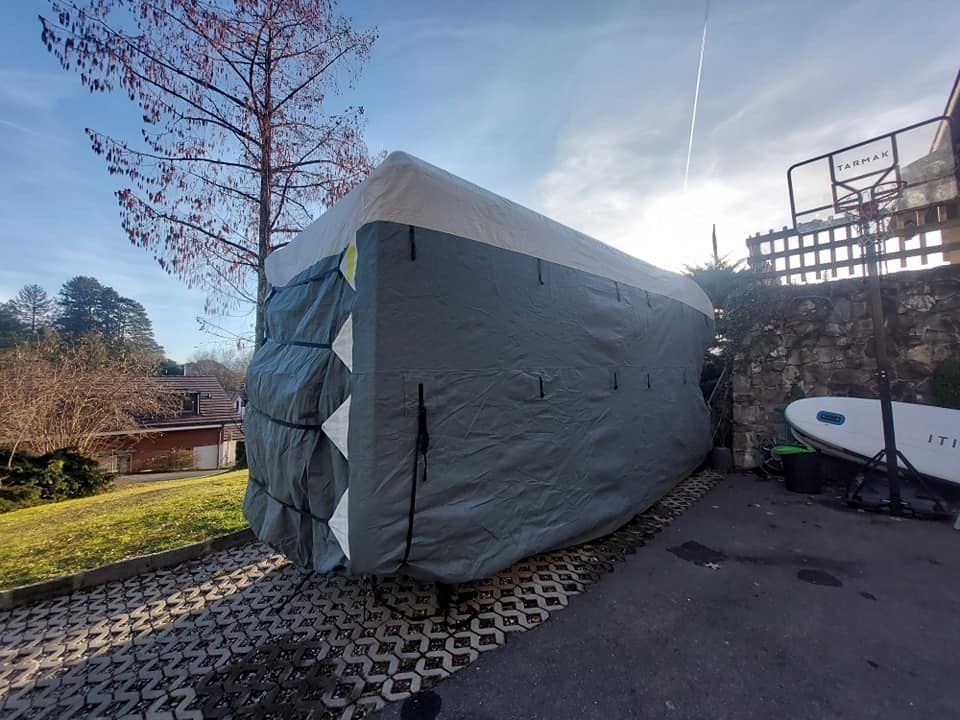 Ford Veicoli da campeggio: Camping-car Ford Trigano Challenger – Usato da Lausanne venduto da ana_7n2y 3