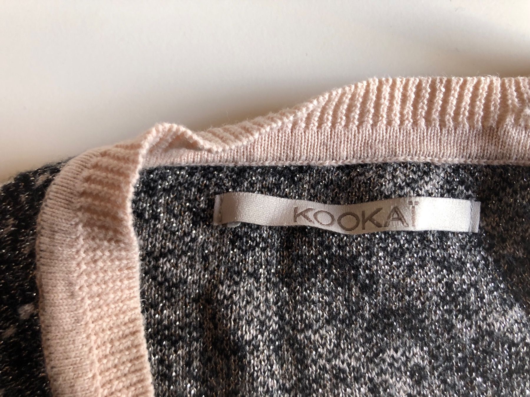 Kookai Maglioni & Felpe: Kookai glitzernder Strickpullover mit Palmenmotiv, Gr. M – Usato da Grellingen venduto da dinge 2