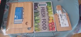 Set de couteaux avec diverses planches+moulin à poivre neuf