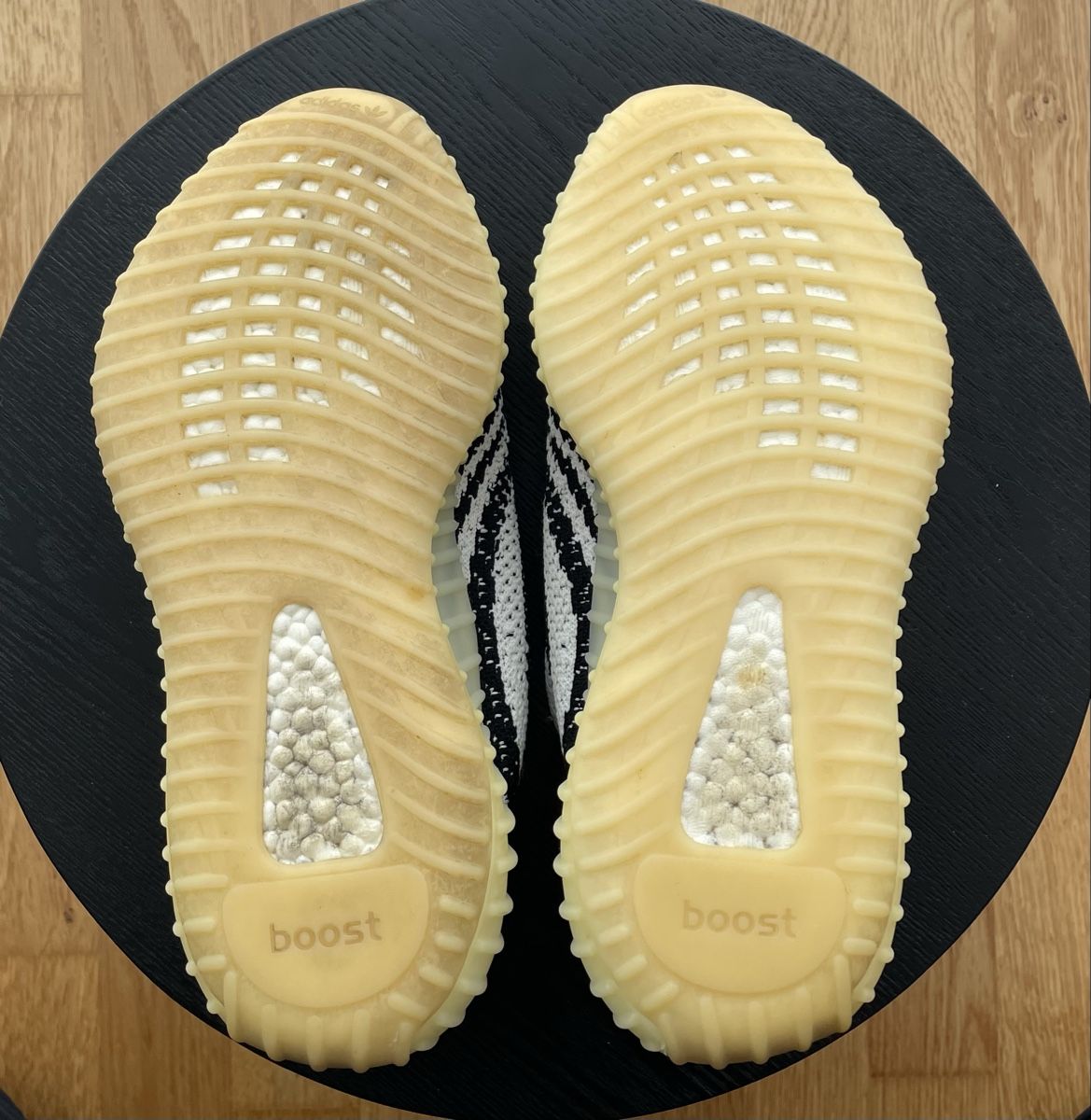 Adidas Scarpe da uomo: Adidas Yeezy Boost 350 V2 Zebra – Usato da Birmenstorf AG venduto da jac_ 5