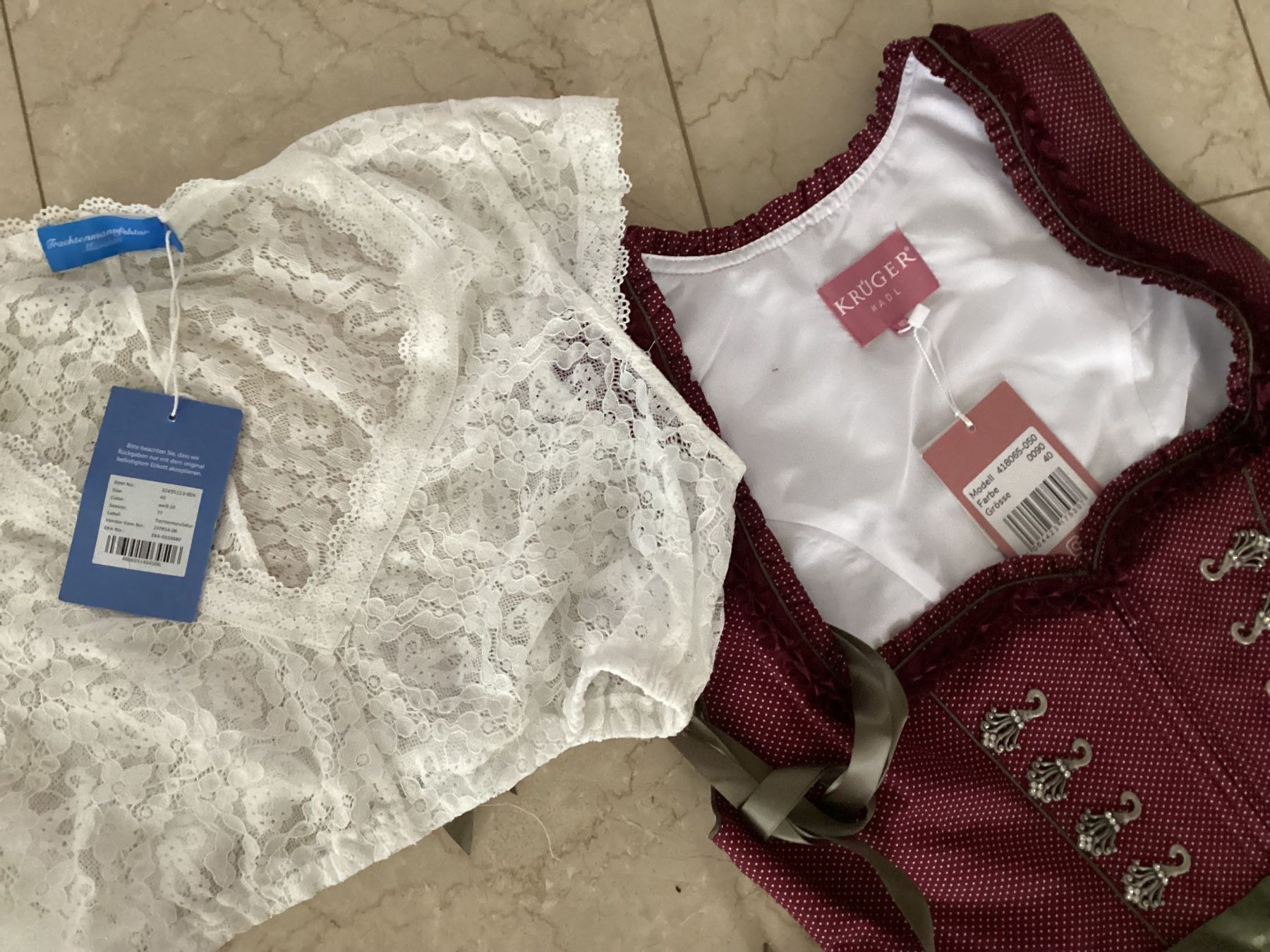 Krüger Vestiti: Krüger Dirndl inkl. Bluse – Nuovo (secondo la descrizione) da Flüelen venduto da ne08 1