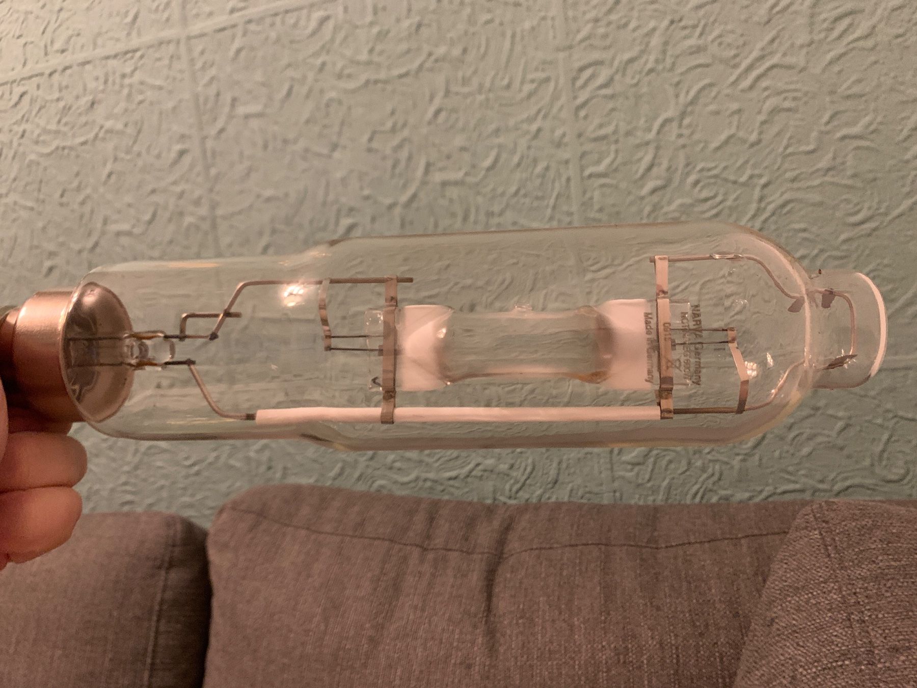 Lampen: 2 Narva Halogen Metalldampflampen 600w – Neu und originalverpackt aus Opfikon von  2