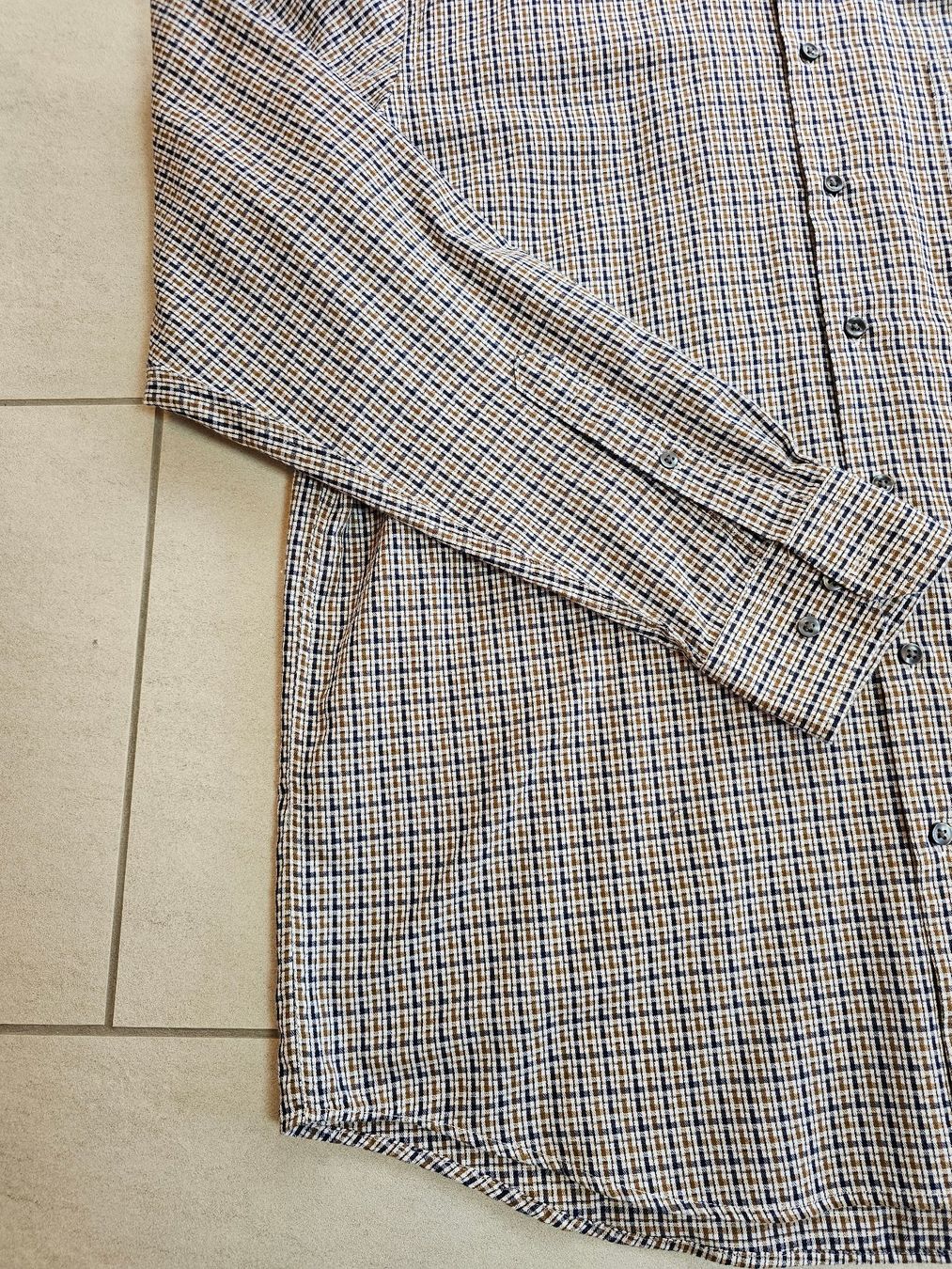 Lotti di vestiti: 2 Hemden Gr. 41/42 , Pullunder &  V-Ausschnitt-PulloveGr. XL – Usato da Einigen venduto da Pretorius66 5