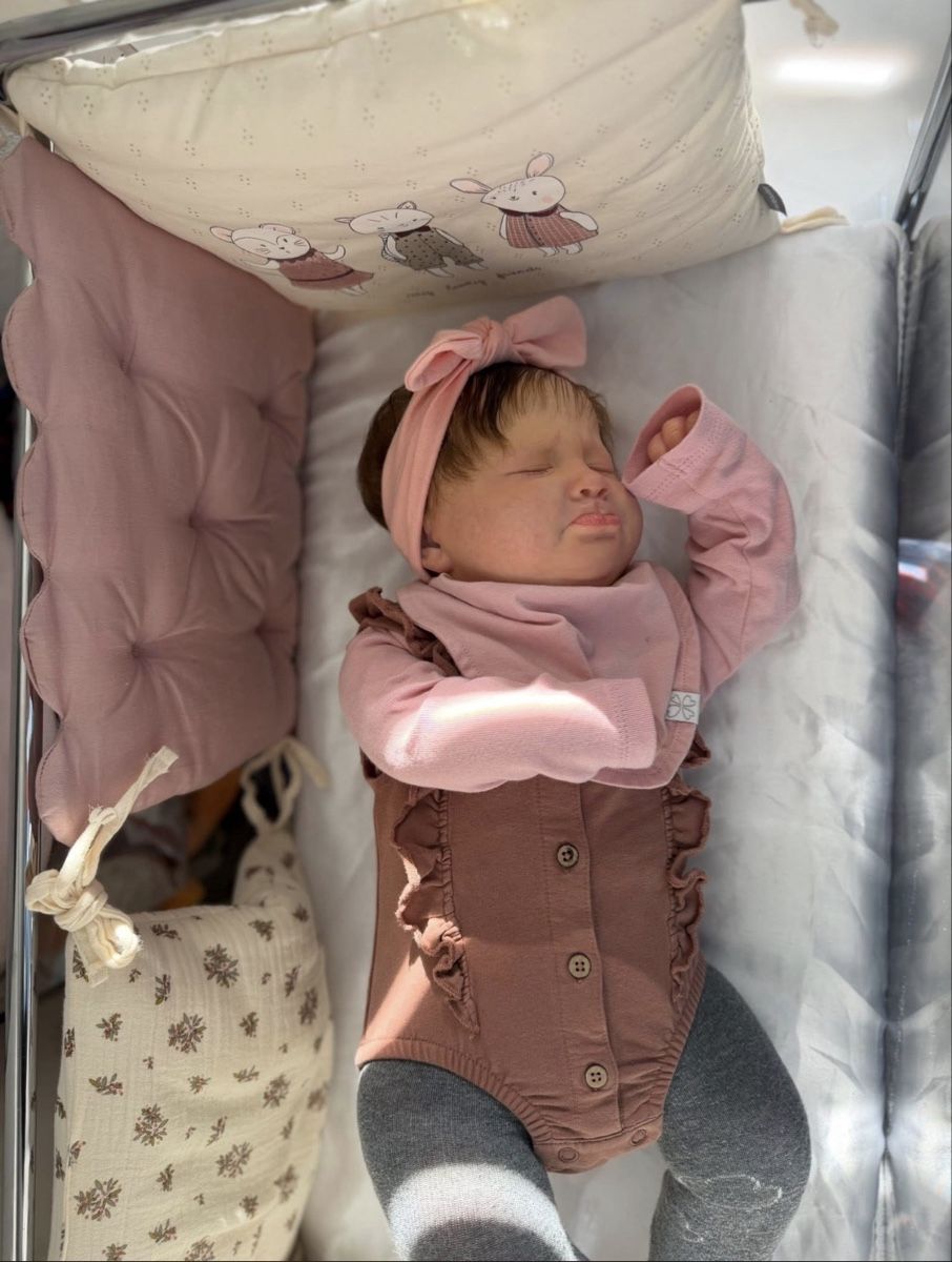 Reborn Puppen: Reborn – Neu (gemäss Beschreibung) aus Unterentfelden von van_m8g7 1