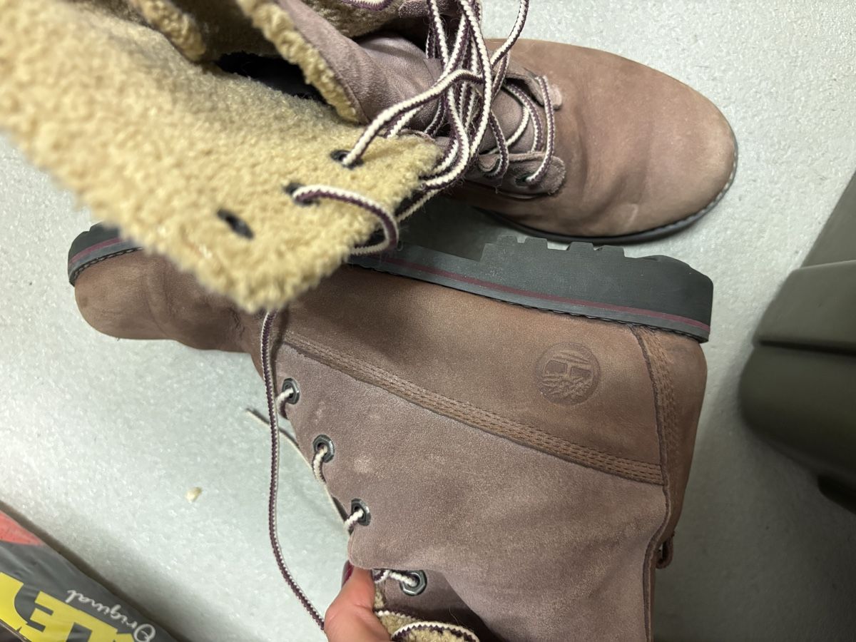 Timberland Scarpe da donna: Stiefel braun Timberland – Usato da Pfäffikon ZH venduto da Coffee44 1