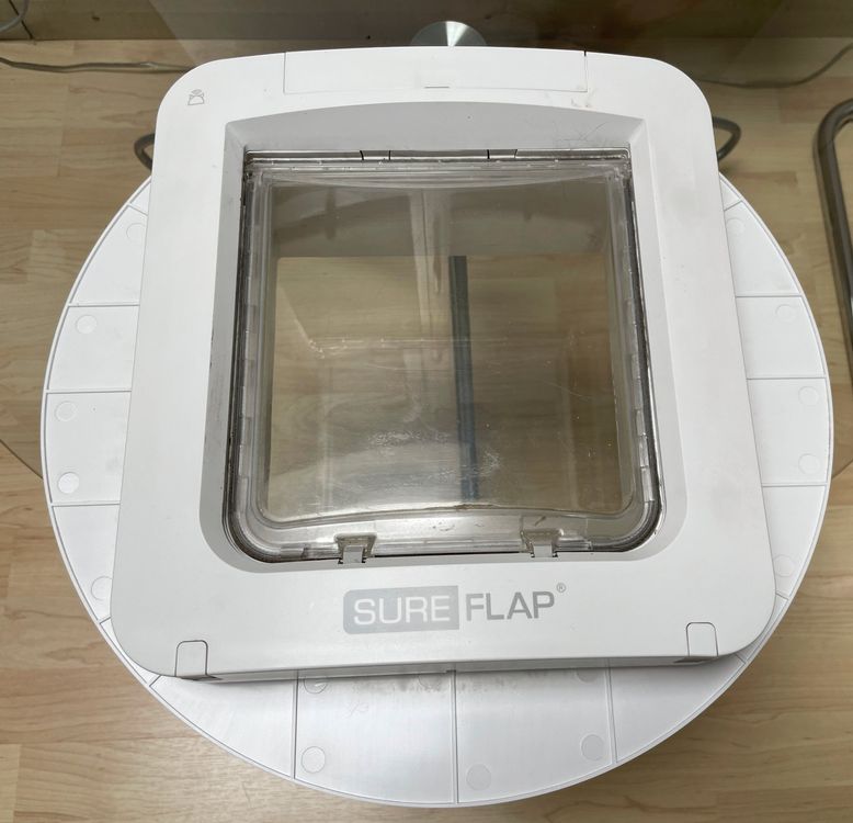 Katzenklappe SureFlap XXL mit Mikrochip (Gebraucht) in Näfels für