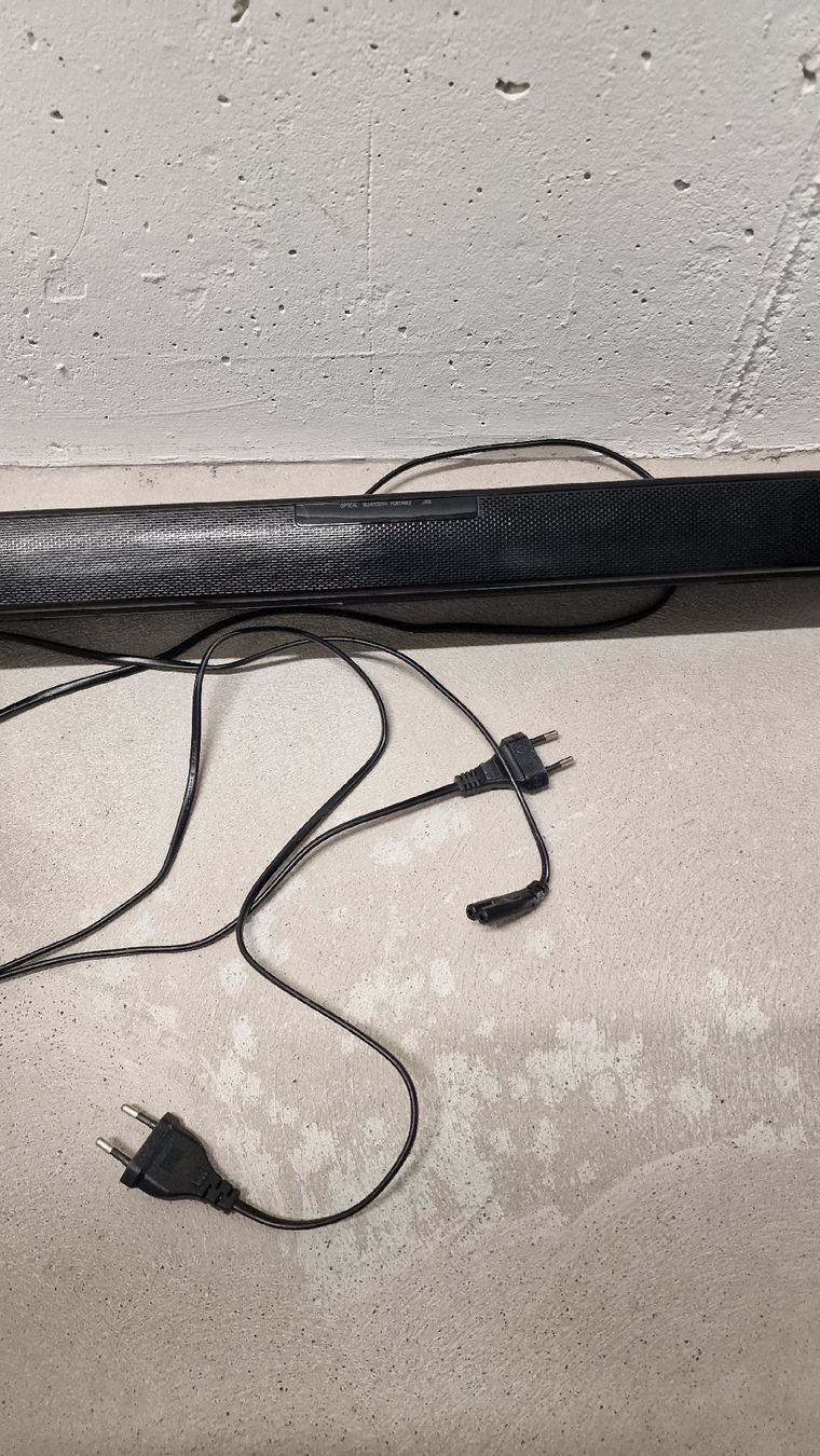 LG Home Cinema: LG Soundbar + Subwoofer – Usato da Niederrohrdorf venduto da DarioJovic 2