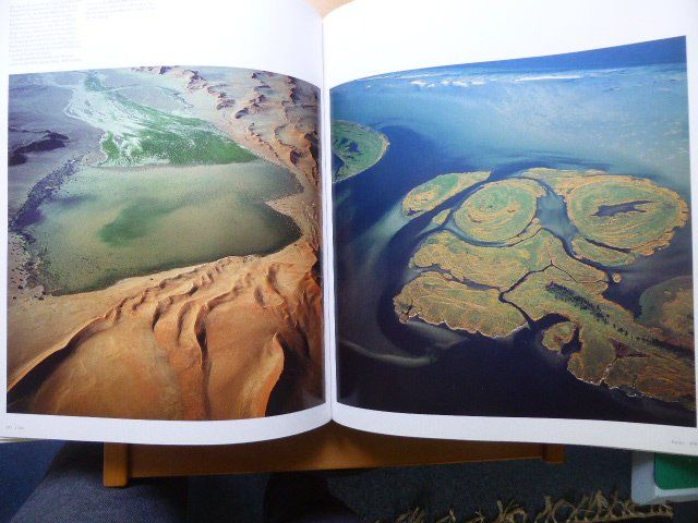 Libri: Earthsong - Bernhard  Edmaier – Nuovo (secondo la descrizione) da Brunnadern venduto da lesezirkel 8