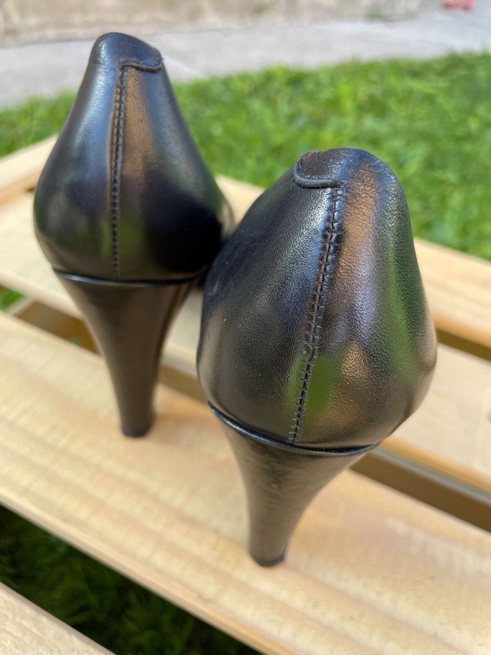 Scarpe da donna: Klassisch schwarze PASSY Leder Pumps Gr. 39 – Usato da Frasnacht venduto da GracyStore 1
