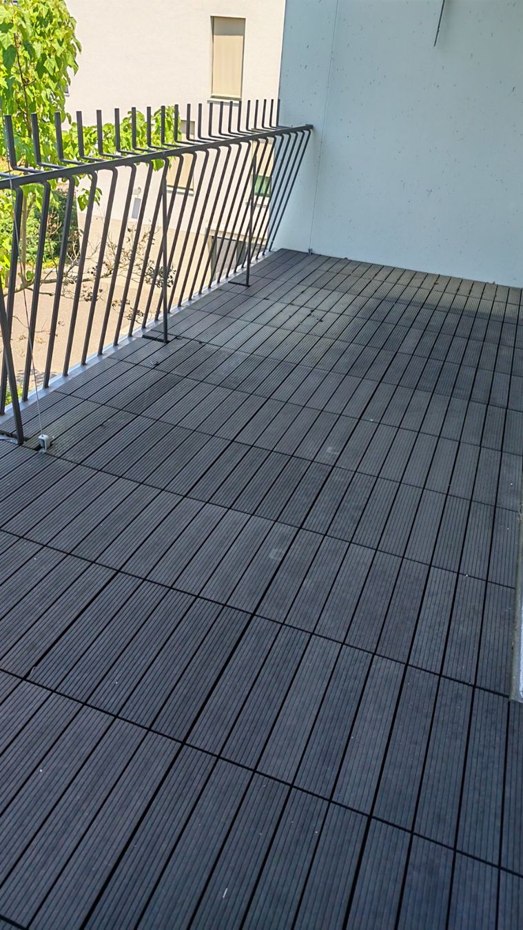 Rivestimenti per pavimenti: Balkon Fliesen - Bodenplatten Kunststoff 40x40 – Usato da Berikon venduto da Kudi56