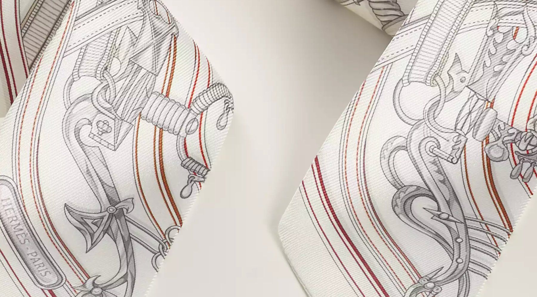 Hermès Foulards & écharpes: Twilly von Hermes – Neuf (Voir description) à Meilen par cle_vj8t 4