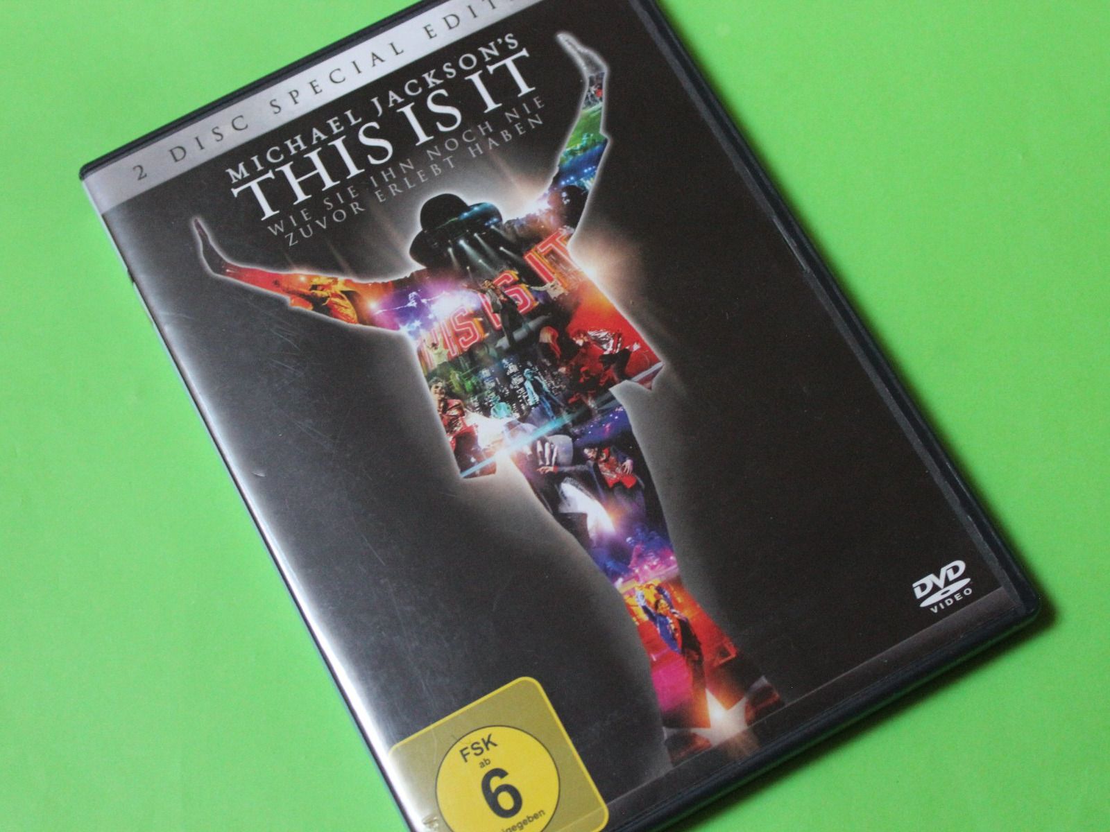 Tutti i DVDs: Michael Jackson - This is it 2DVD (Special Edition) 2010 – Usato da Tübach venduto da JamesStone 1