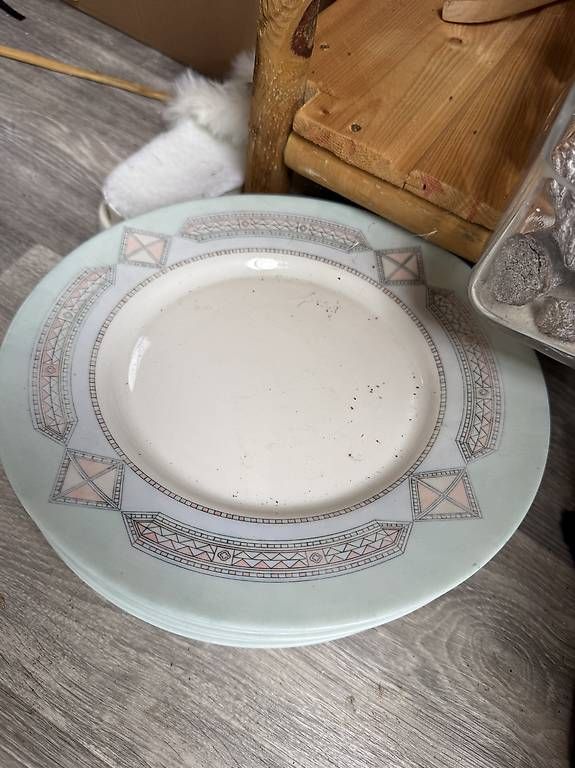 Set di piatti: teller set mit cafe und schale  – Usato da Adligenswil venduto da balboa5 1