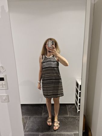 Kleid gemustert schwarz weiss Grösse S guter Zustand