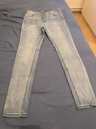 L&D Jeans, hellblau, Grösse 44, neuwertig für den Frühling