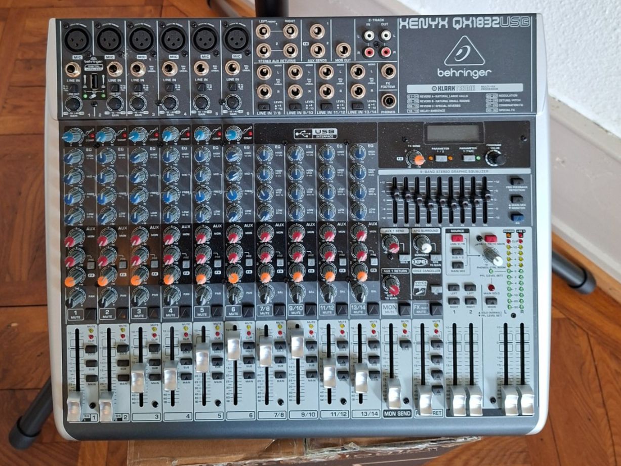 Behringer Casse acustiche: Active PA System for Band or Pro DJ – Usato da Unterseen venduto da dav_7jqb 3