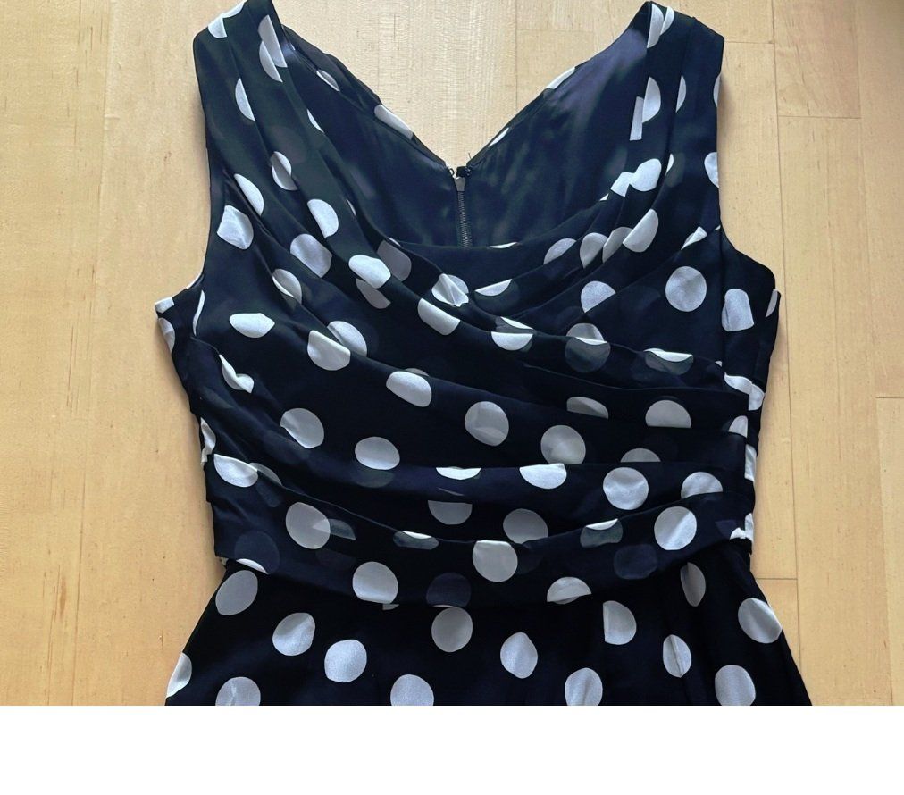 Dolce & Gabbana Vestiti: Dolce &Gabbana Polka Kleid M – Nuovo (secondo la descrizione) da Bern venduto da waves0