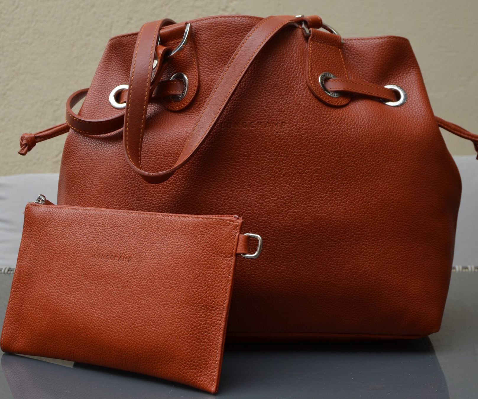 Longchamp Sacs femmes: Longchamp Tasche / sac + pochette – D'occasion à Collonges par Auganien 3