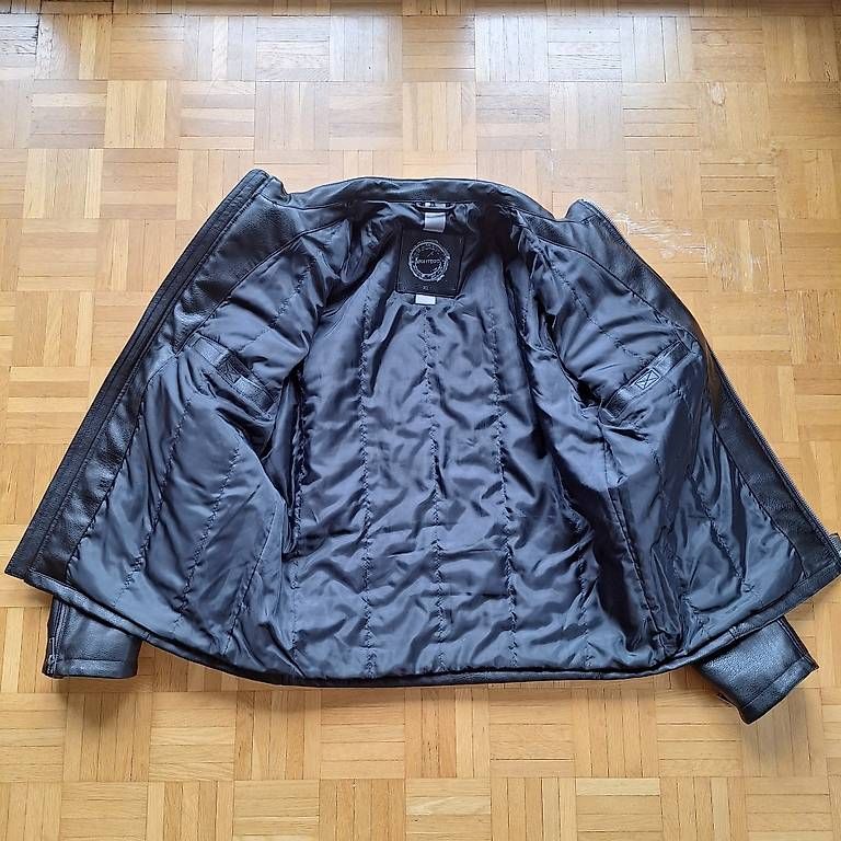 Vestes: Lederjacke schwarz – D'occasion à Luzern par Teddybaer_Luzern 1