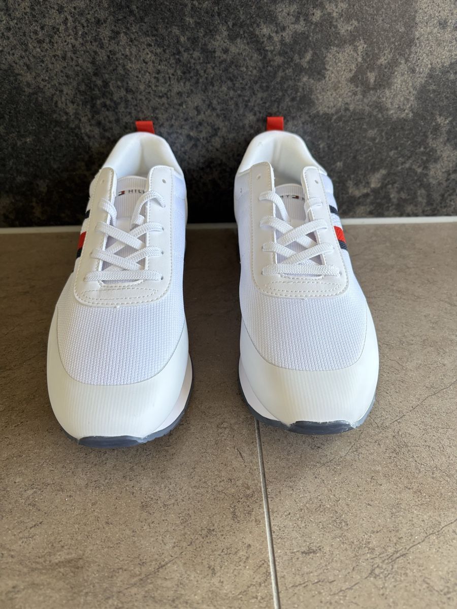 Tommy Hilfiger Scarpe da uomo: Tommy Hilfiger – Nuovo e nell'imballaggio originale da Corpataux venduto da seniz 1