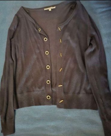 Blaue Strickjacke Morgan mit goldenen Knöpfen Grösse XS