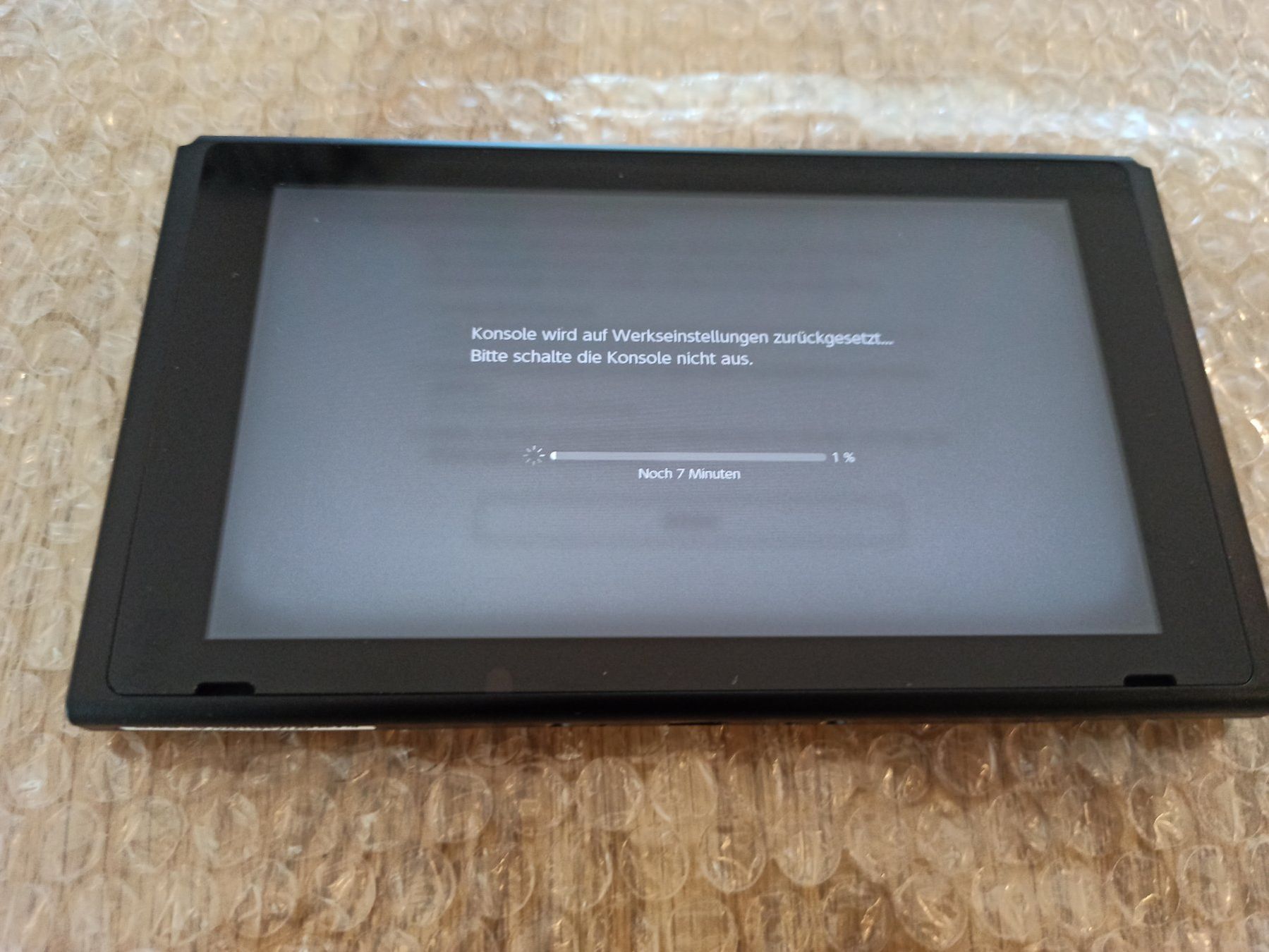Nintendo Consoles: Original Nintendo Switch V2 Tablet (Jahr 2022) NSW - TOP – D'occasion à Oberweningen par mar_87mx 5