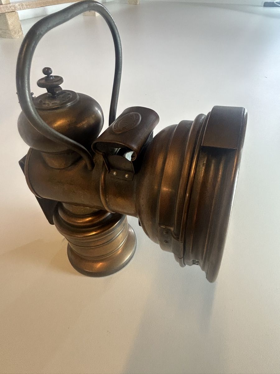 Schweizer Armee Lampade: Decker Neuchatel Lampe aus Kupfer antik gebraucht – Usato da Luzern venduto da justjana
