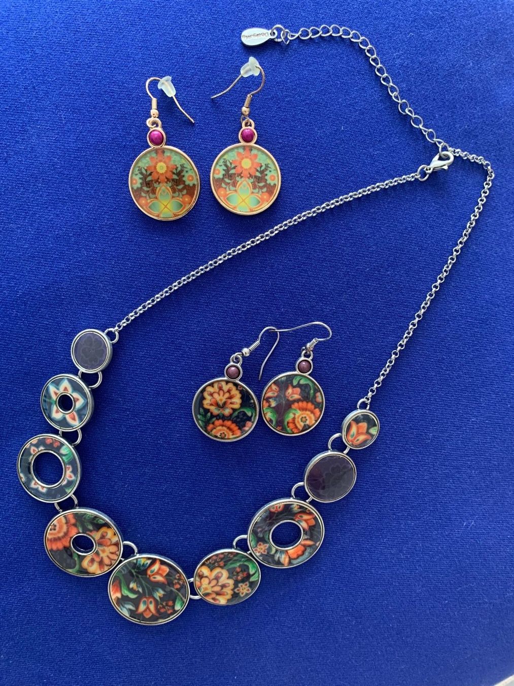 Desigual Catenine: Desigual Kette & 2 Ohrringe – Nuovo (secondo la descrizione) da Affoltern am Albis venduto da Sveta75