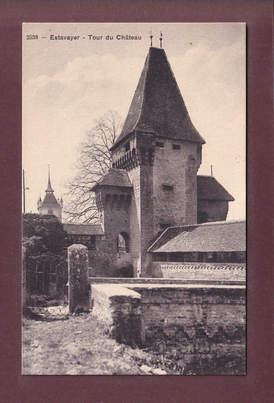 Ansichtskarten: ESTAVAYER - Tour du Château – Gebraucht aus Pully von nicecards