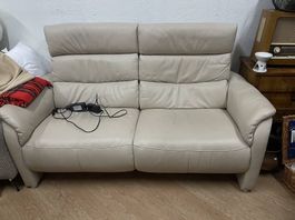 Elektrisch verstellbarer sofa