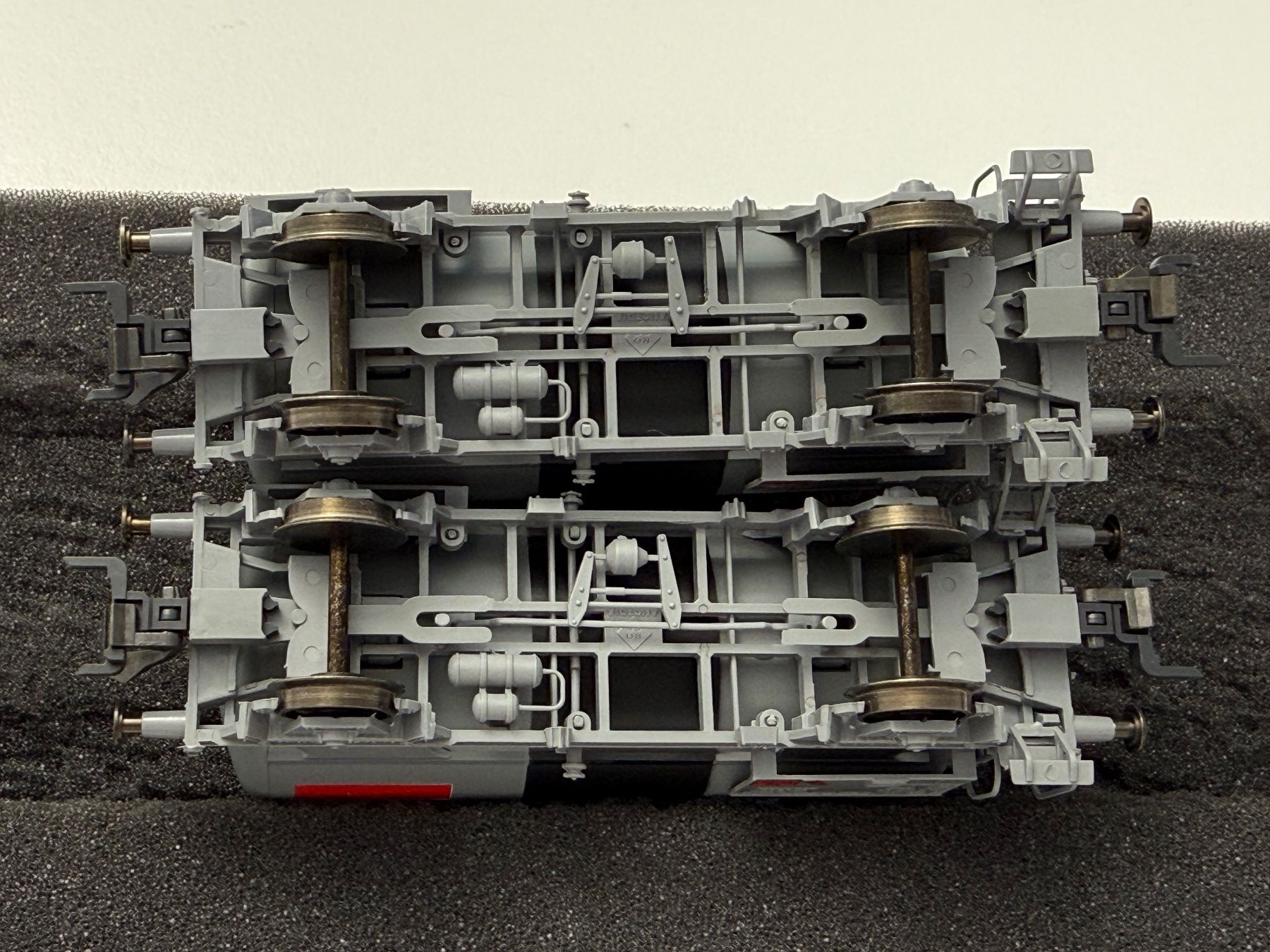 Piko Modellini di ferrovie: Roco 44086 2er Set SBB Kesselwagen AVIA  / DC HO – Usato da Jonschwil venduto da sutfra12 5
