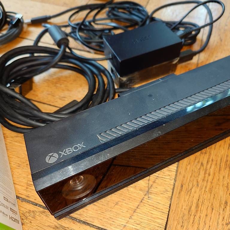 Console: Xbox ONE s 1T + Kinect + Games – Usato da Zürich venduto da vincenzoli 3