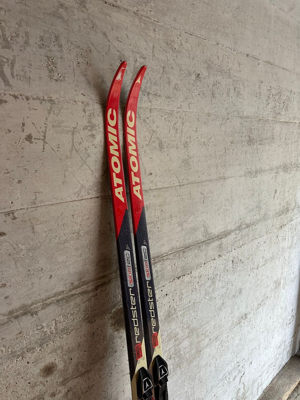 Sci: Langlaufski 158CM Klassisch Atomic Junior – Usato da Emmenbrücke venduto da karkarkar 1