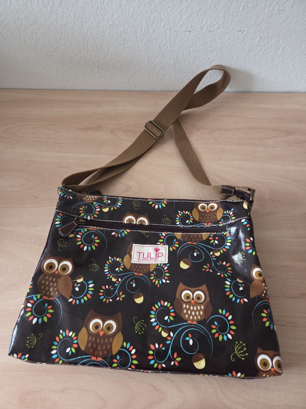 Tulip Borse da donna: Tasche Marke Tulip im Eulen Design  – Usato da Winterthur venduto da katzen07