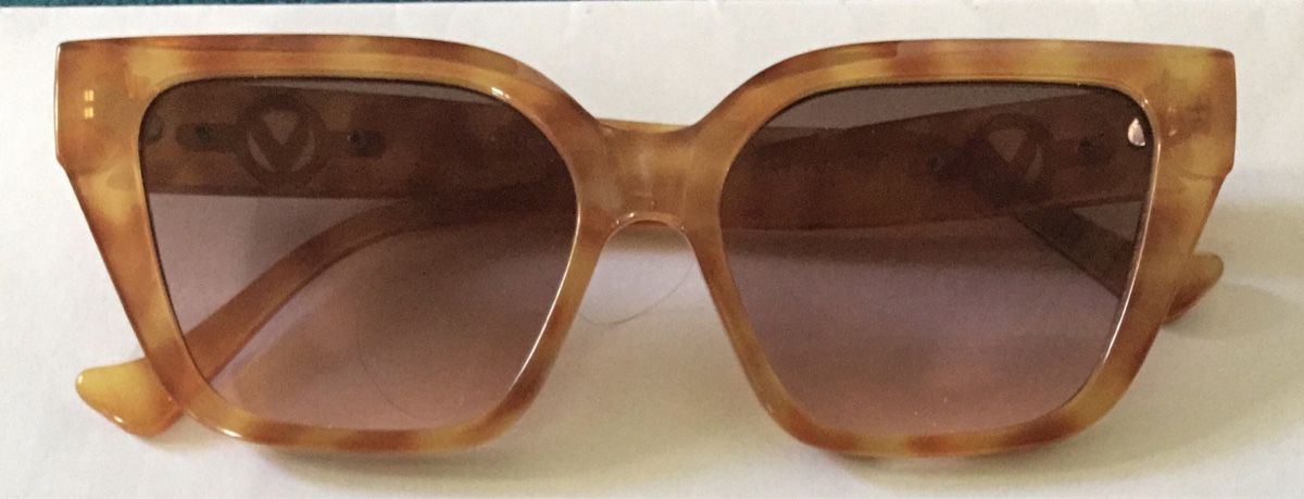 Lunettes & Verres: Sonnenbrille – D'occasion à Schlieren par Jeajet
