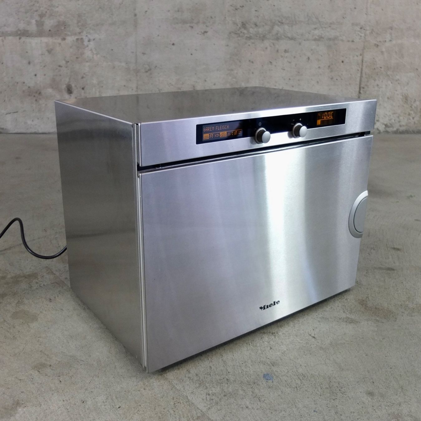 Miele Elettrodomestici da cucina: Miele Dampfgarer DG 2351 EDST/R01 – Usato da Basel venduto da Brocki-auf-dem-Wolf