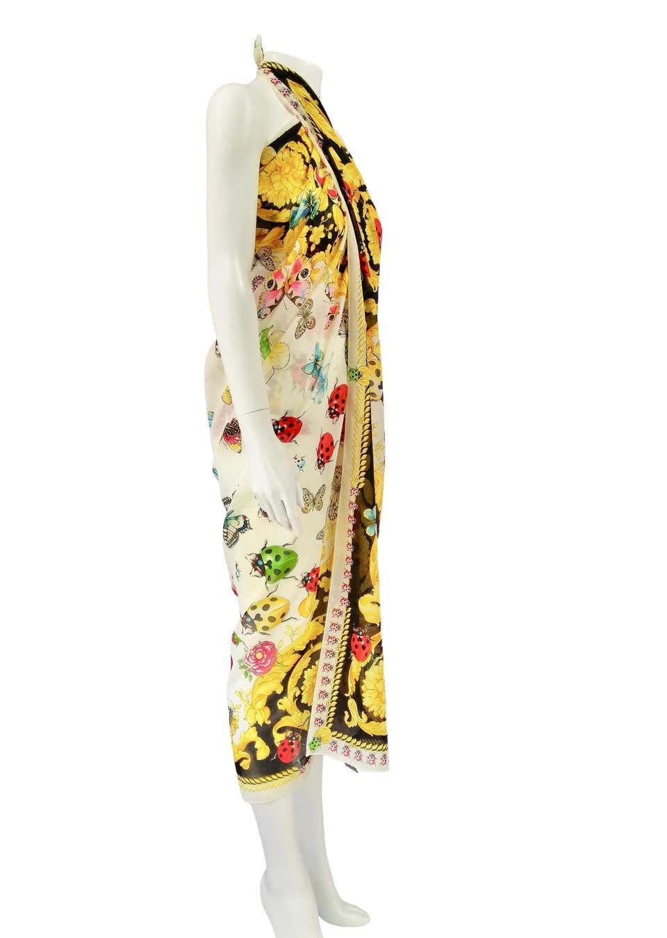 Versace Foulards, Tücher & Schals: Versace Foulard Schal Tuch – Gebraucht aus Baden von GregK02 2