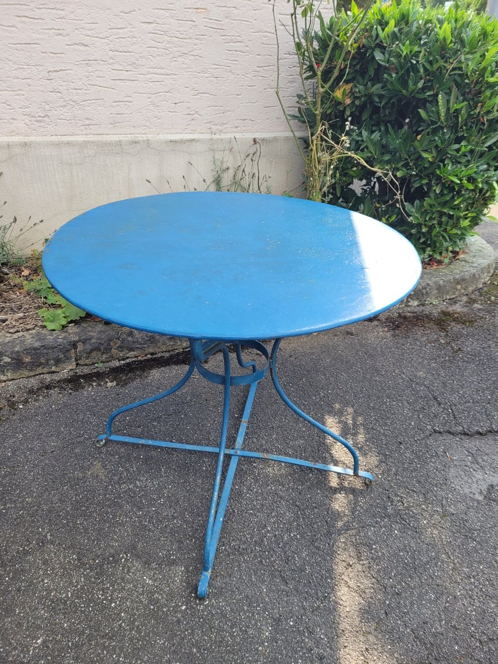 Tische: Gartentisch blau, vintage, 40er 50er – Gebraucht aus Wettingen von XYZName 1