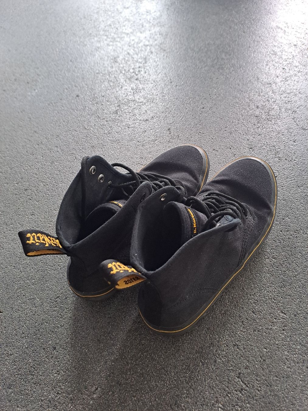 Dr. Martens Scarpe da uomo: Dr. Martens Stoffschuhe Grösse 39 – Nuovo (secondo la descrizione) da Hünenberg venduto da 1902 1