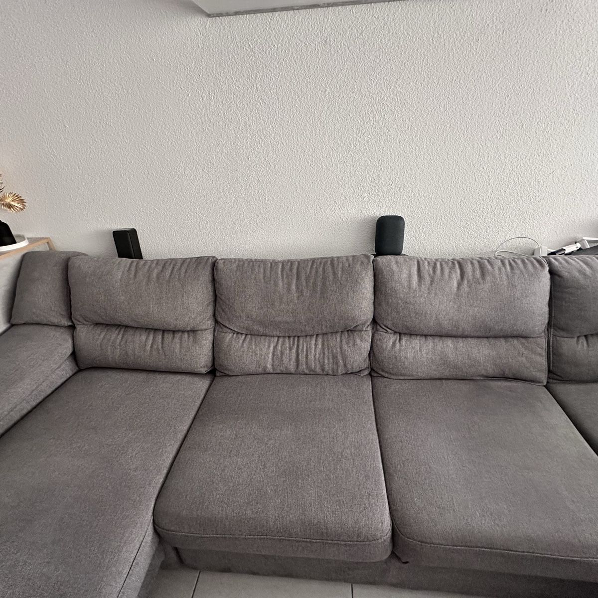 Divani: Ecksofa grau mit Bettfunktion und Stauraum  – Usato da Safenwil venduto da Kruemmelchen91 3