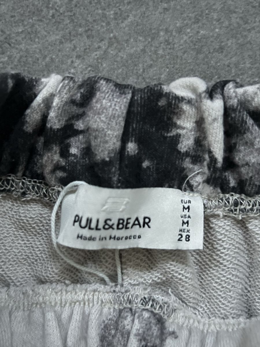 Pull&Bear Pantaloni: Pantaloni Pull&Bear tie-dye taglia M nuovi – Nuovo (secondo la descrizione) da Cadempino venduto da sar_2kkv