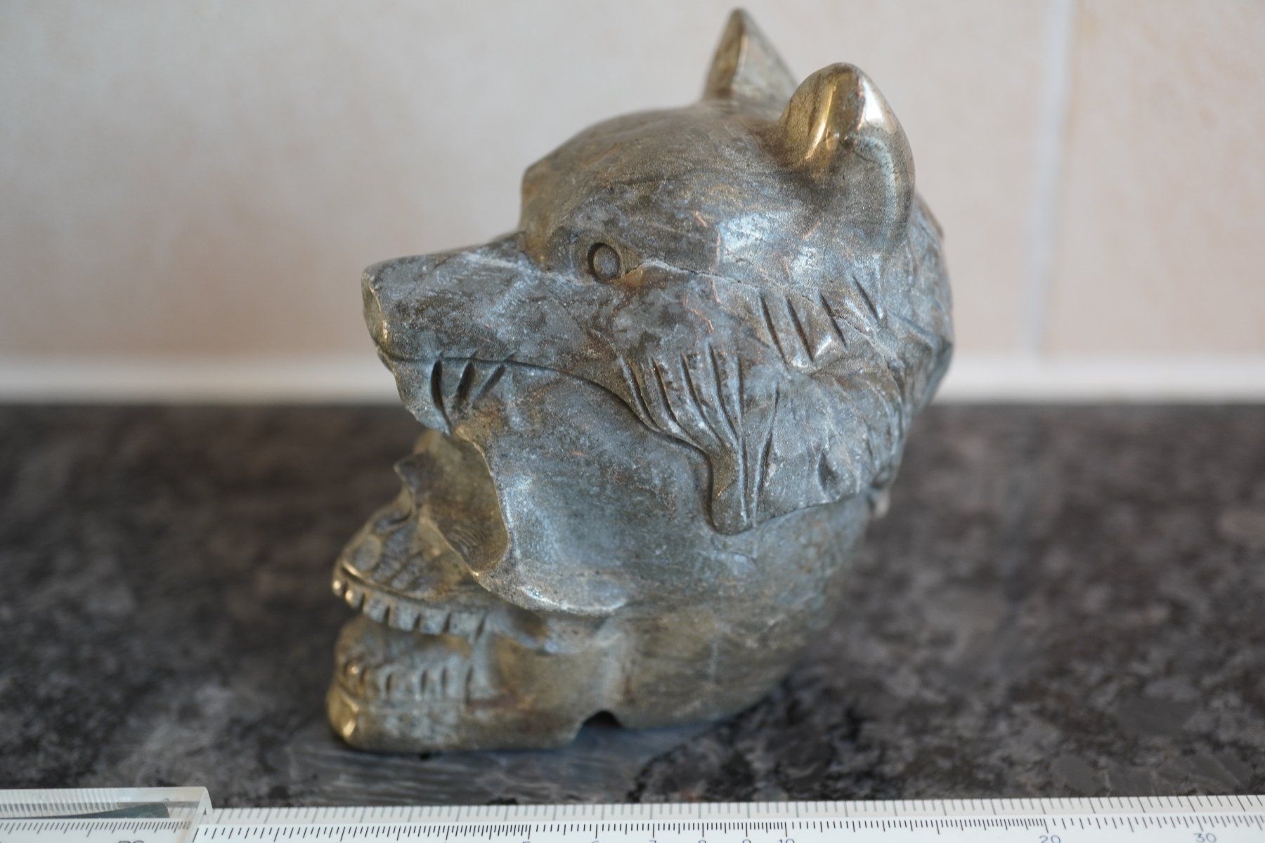 Minerali & Pietre curative: Pyrit Wolf  Skull   70mm x 45mm    TOPSTONE Detailliert – Nuovo e nell'imballaggio originale da Eschenbach SG venduto da topstone 3