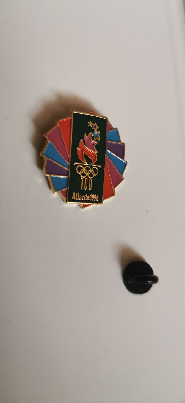 Plaketten & Abzeichen: Pin JO  – Gebraucht aus Genève von vins50