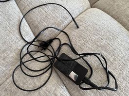 65 Watt Surface Connect Ladekabel