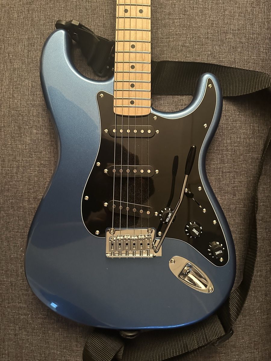 Squier Musikinstrumente: Squire Stratocaster Affinity – Neu (gemäss Beschreibung) aus Schaffhausen von apfelsaeftle 1