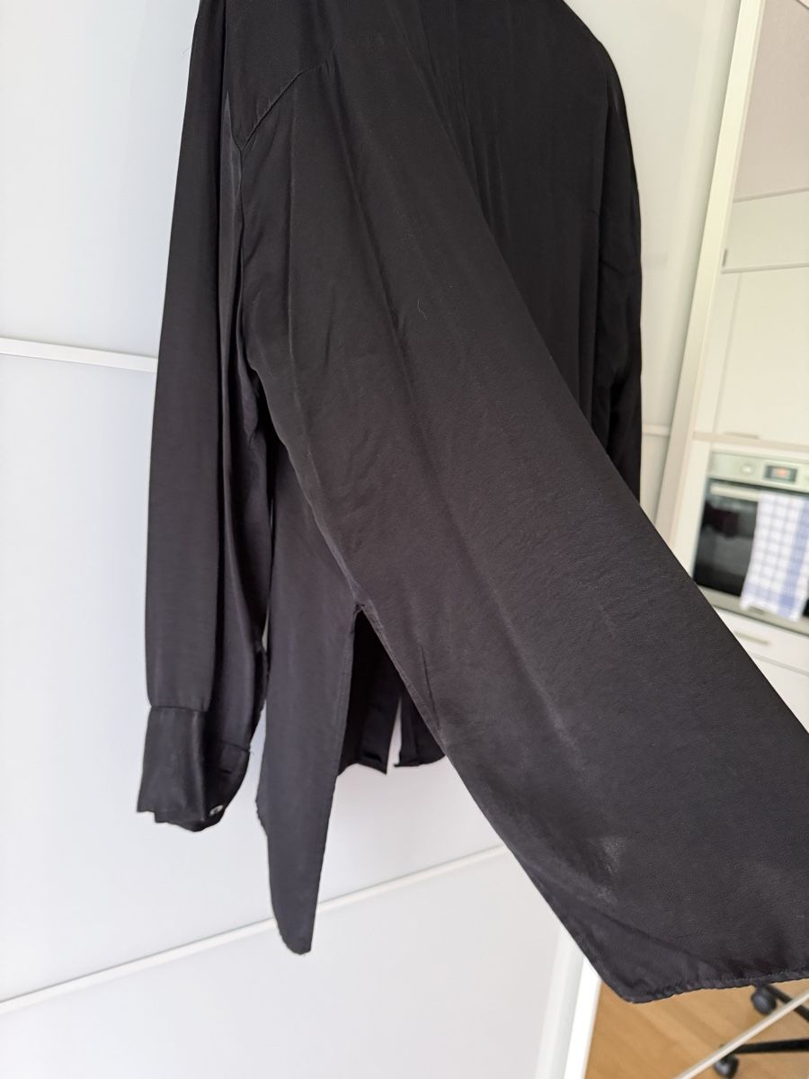 Zara Camicette: Zara Bluse Gr. M schwarz – Usato da Wil SG venduto da xrnvani 3