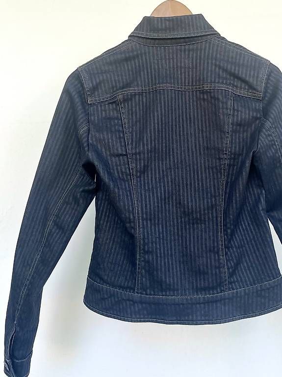 Giacche: Jeansjacke von Claudia Güdel – Usato da Basel venduto da sabinbin 3